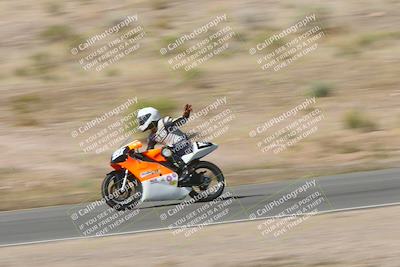 media/Apr-20-2025-AHRMA (Sun) [[393a79c373]]/Race/Group 11 early race/Turn 4b/